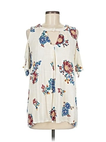 Blu Pepper Short Sleeve Blouse (view 1)