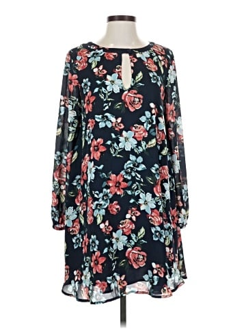 Cupcakes & Cashmere Casual Dress (view 1)
