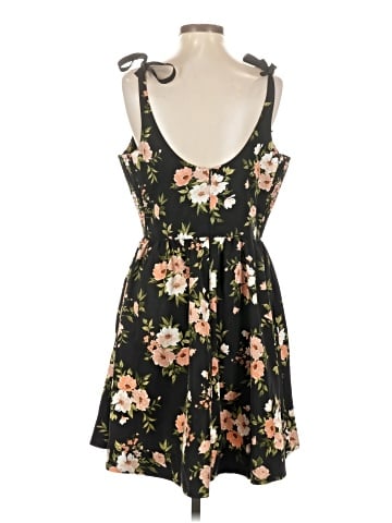 Old Navy Cocktail Dress (view 2)