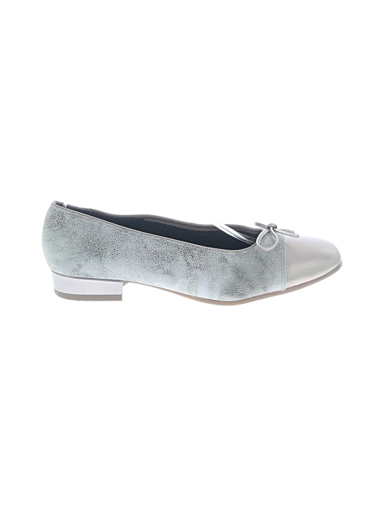 Pre-owned Ara Flats In Gray