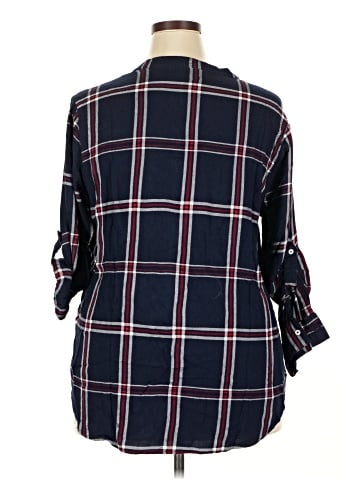 Max Jeans 3/4 Sleeve Button-Down Shirt (view 2)