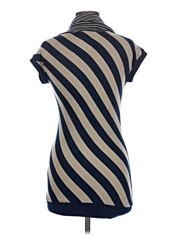 Poof! Sleeveless Top (view 2)