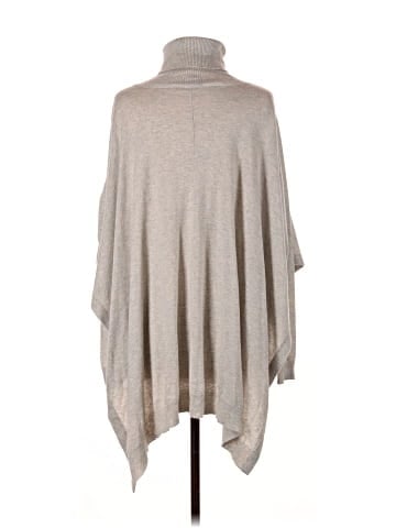Sen Poncho (view 2)