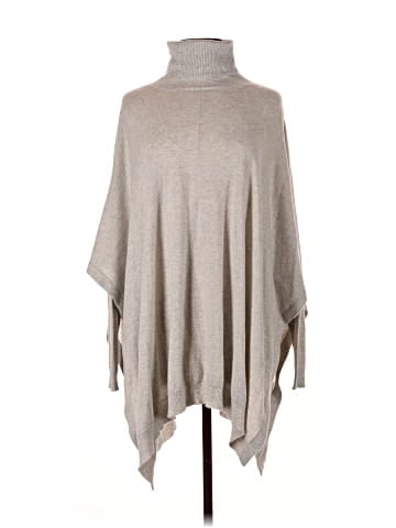 Sen Poncho (view 1)