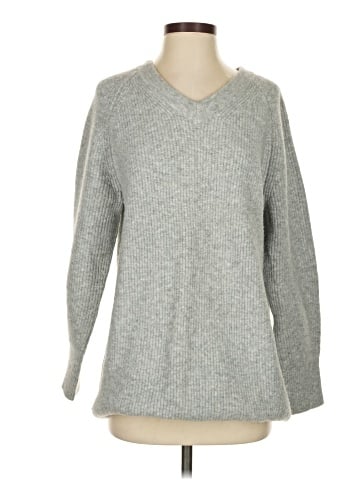 Uniqlo Pullover Sweater (view 1)
