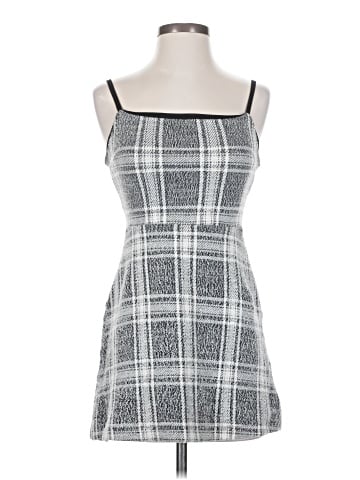 Urban Outfitters Casual Dress (view 1)