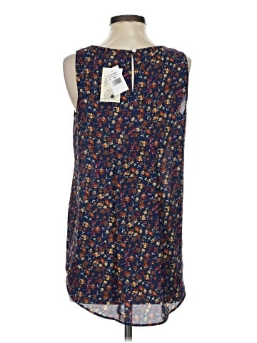 Everleigh Sleeveless Blouse (view 2)