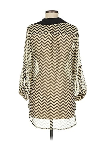 Romeo & Juliet Couture 3/4 Sleeve Blouse (view 2)