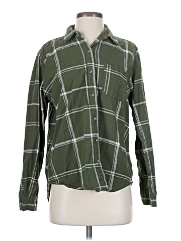 Universal Thread Long Sleeve Button-Down Shirt (view 1)