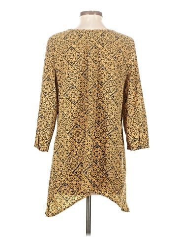 14th & Union 3/4 Sleeve Blouse (view 2)