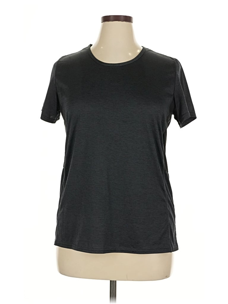 Pre-owned Real Essentials Active T-shirt In Gray