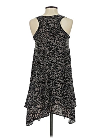 Isabella Rodriguez Casual Dress (view 2)