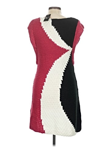 VERTIGO Casual Dress (view 2)