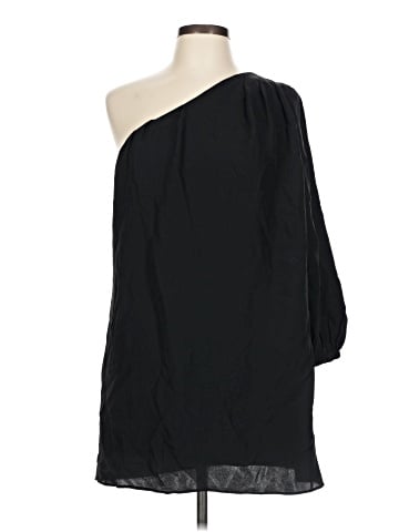 Elizabeth and James 3/4 Sleeve Blouse (view 1)