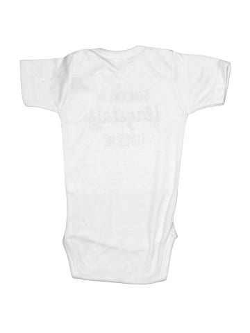 Laughing Giraffe Short Sleeve Onesie (view 2)
