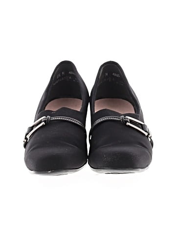 Munro American Heels (view 2)