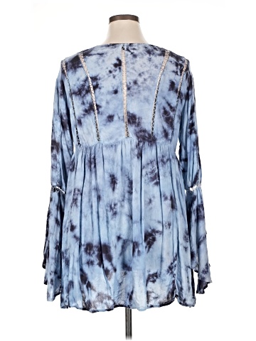Raviya Casual Dress (view 2)