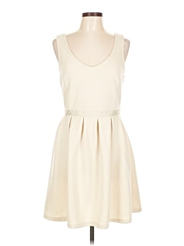 American Eagle Outfitters Casual Dress (view 1)