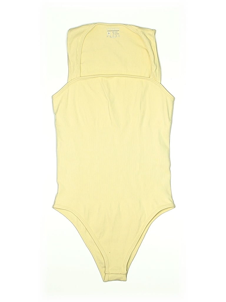 Pre-owned Oqq Bodysuit In Yellow