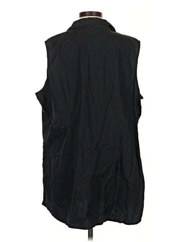 St. John's Bay Sleeveless Button-Down Shirt (view 2)