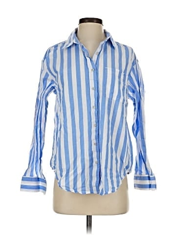 Maurices Long Sleeve Button-Down Shirt (view 1)