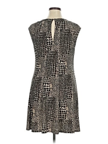 Danny And Nicole Casual Dress (view 2)