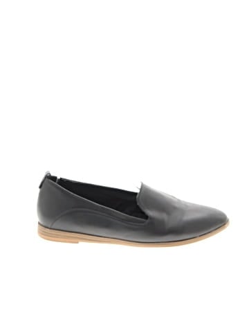 Mia Flats (view 1)