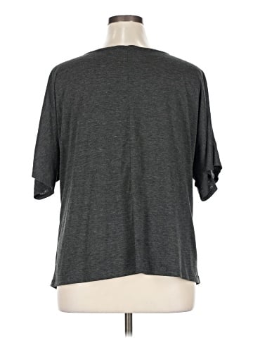 Bleeker & McDougal Short Sleeve Top (view 2)
