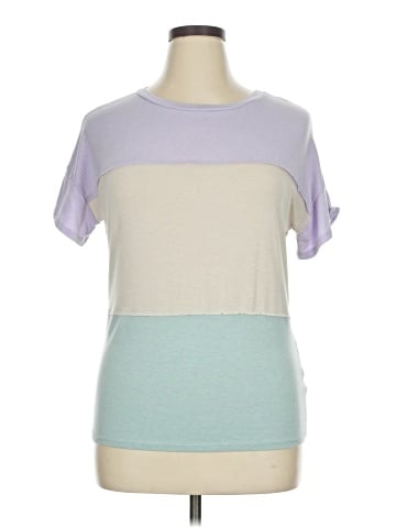 GeeGee Short Sleeve T-Shirt (view 1)