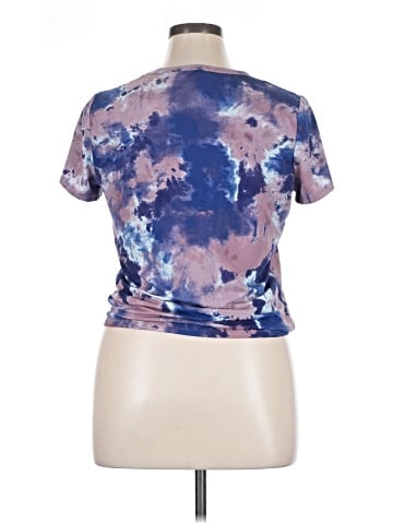 Hot Kiss Short Sleeve T-Shirt (view 2)