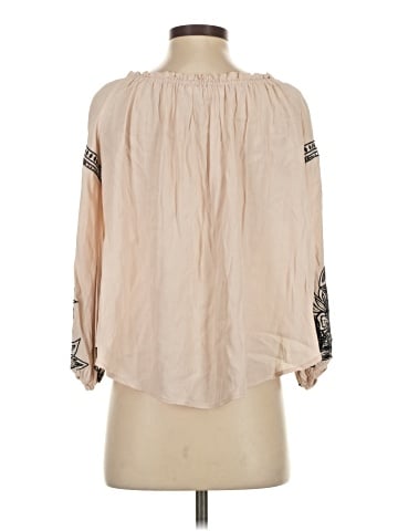 ASTR The Label 3/4 Sleeve Blouse (view 2)