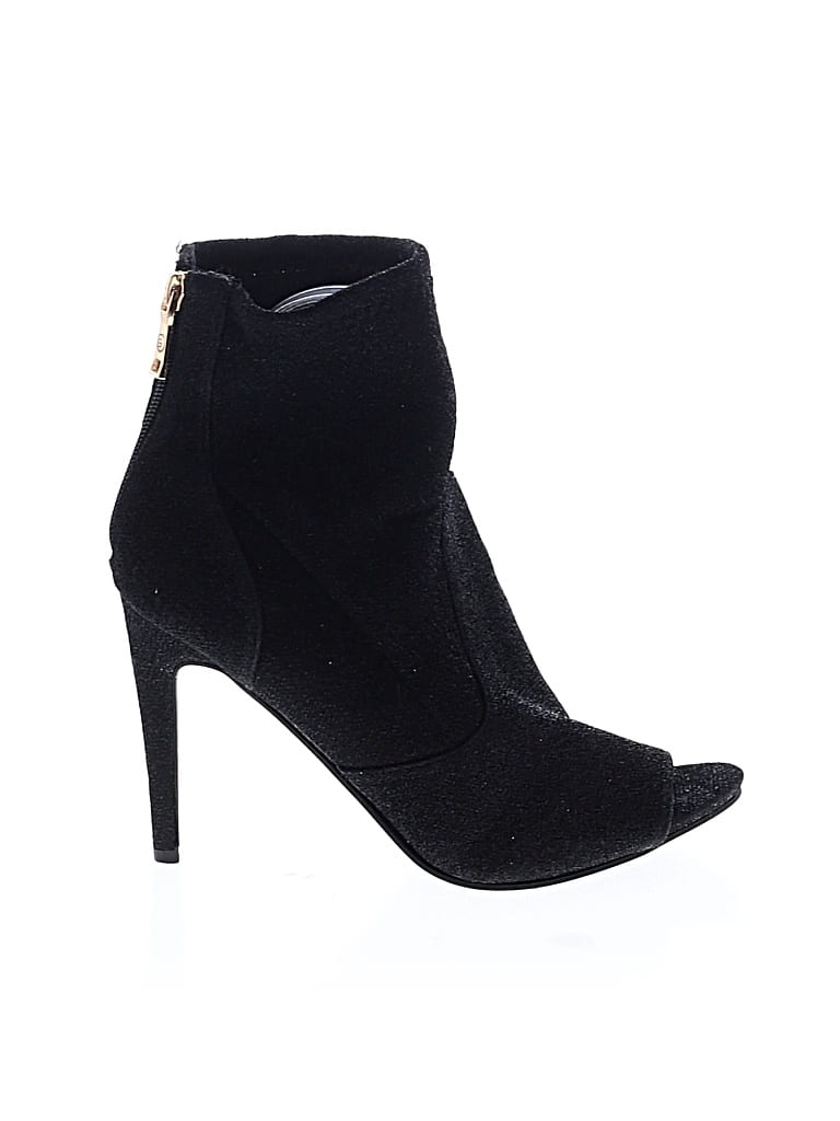 Pre-owned G By Guess Heels In Black