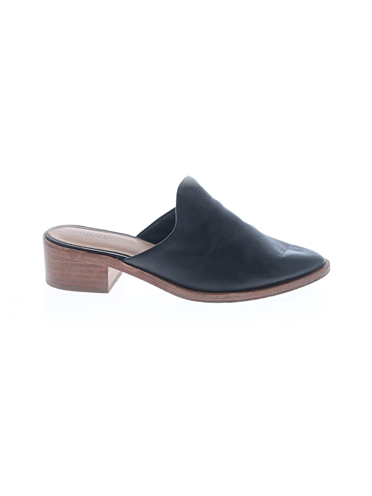 Pre-owned Soludos Sandals In Black