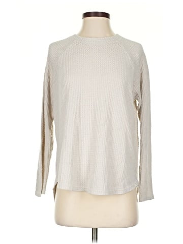 American Eagle Outfitters Long Sleeve T-Shirt (view 1)
