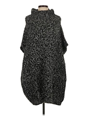 DKNYC Poncho (view 1)