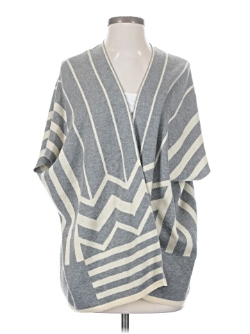 La Fee Verte Poncho (view 1)