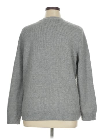 Elizabeth & Clarke Pullover Sweater (view 2)