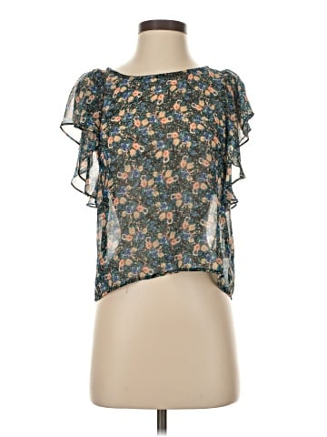 Chloe K Short Sleeve T-Shirt (view 1)