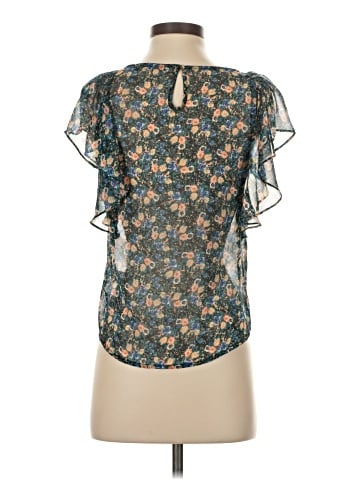 Chloe K Short Sleeve T-Shirt (view 2)