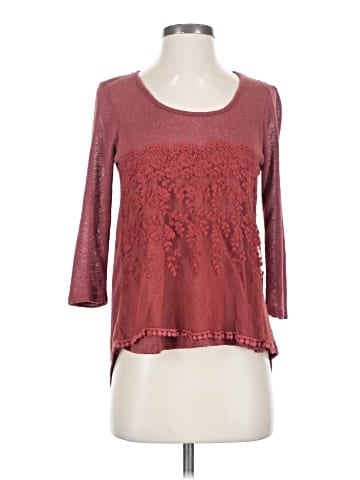 About A Girl 3/4 Sleeve Top (view 1)