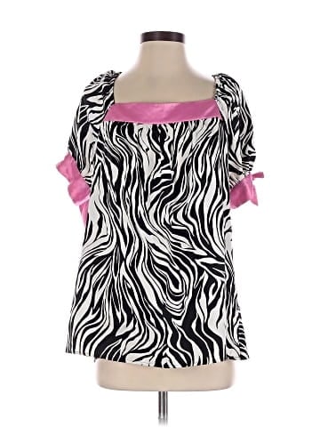 Sunny Leigh Short Sleeve Blouse (view 1)