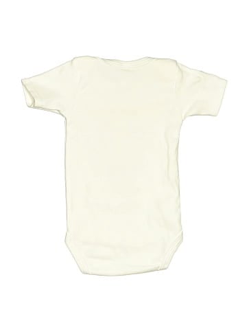 Laughing Giraffe Short Sleeve Onesie (view 2)