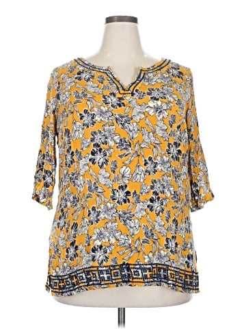Magnolia Grace 3/4 Sleeve Blouse (view 1)
