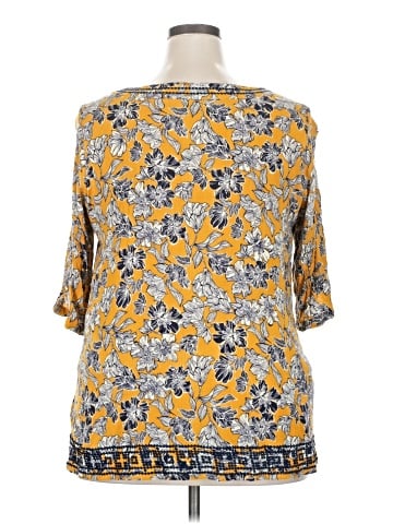 Magnolia Grace 3/4 Sleeve Blouse (view 2)