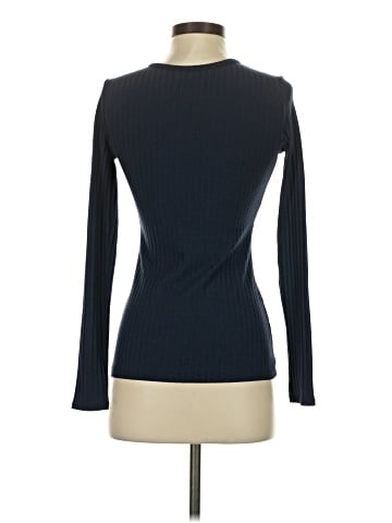 Romeo & Juliet Couture Pullover Sweater (view 2)