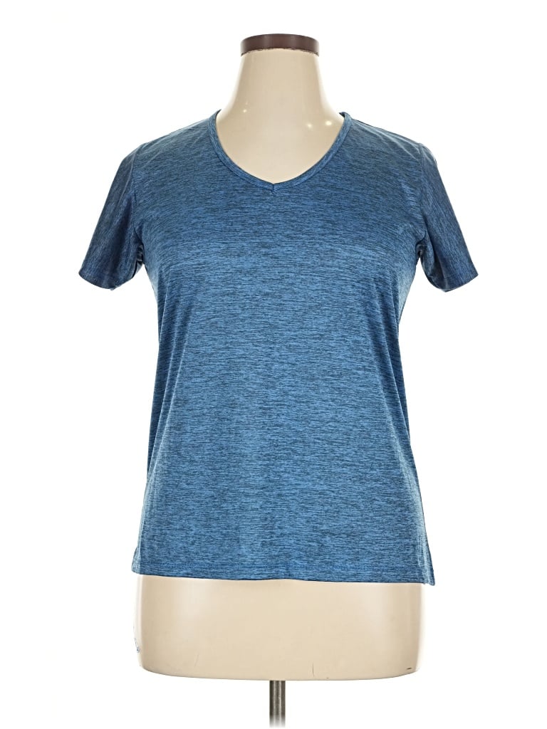 Pre-owned Real Essentials Active T-shirt In Blue