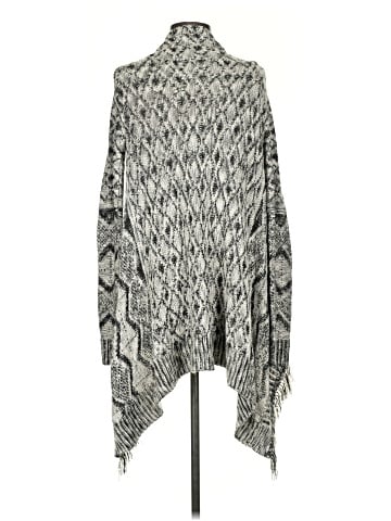 Romeo & Juliet Couture Poncho (view 2)