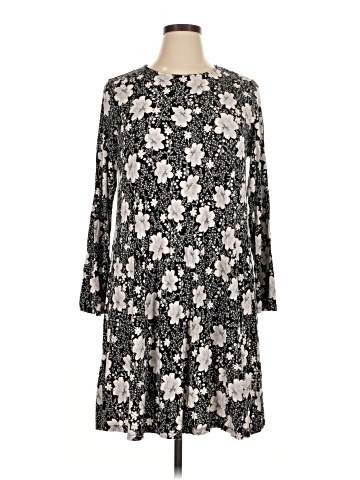 Old Navy Casual Dress (view 1)