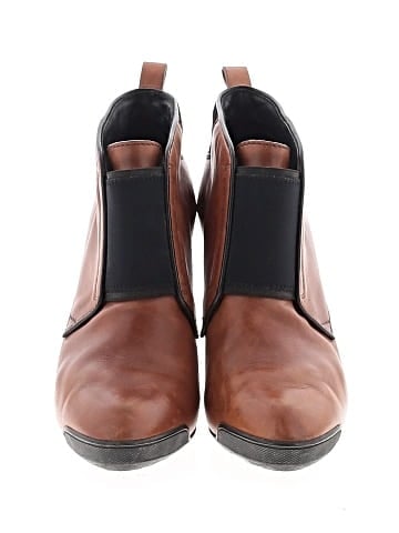 Tod's Ankle Boots (view 2)