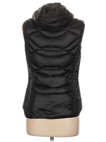 B by Bernardo Vest (view 2)